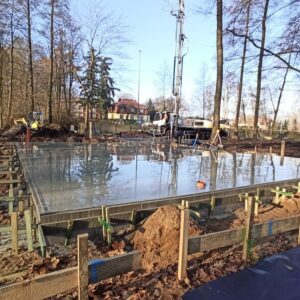 betonowanie płyty fundamentowej