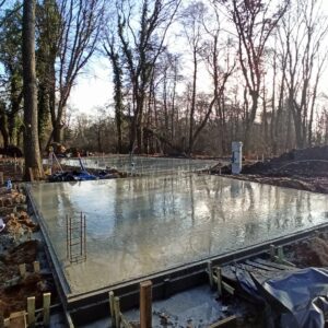 betonowanie płyty fundamentowej